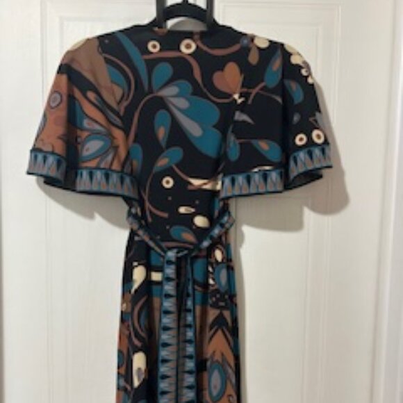 BCBG | Off-Shoulder Abstract Print Mini Dress | Size XXS - Picture 2 of 5